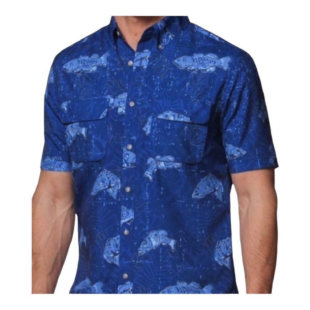 CHAPS Men’s Casual Short Sleeve Lightweight Breathable Fish Button Down Shirt